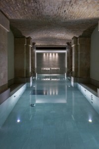 Piscine intérieure